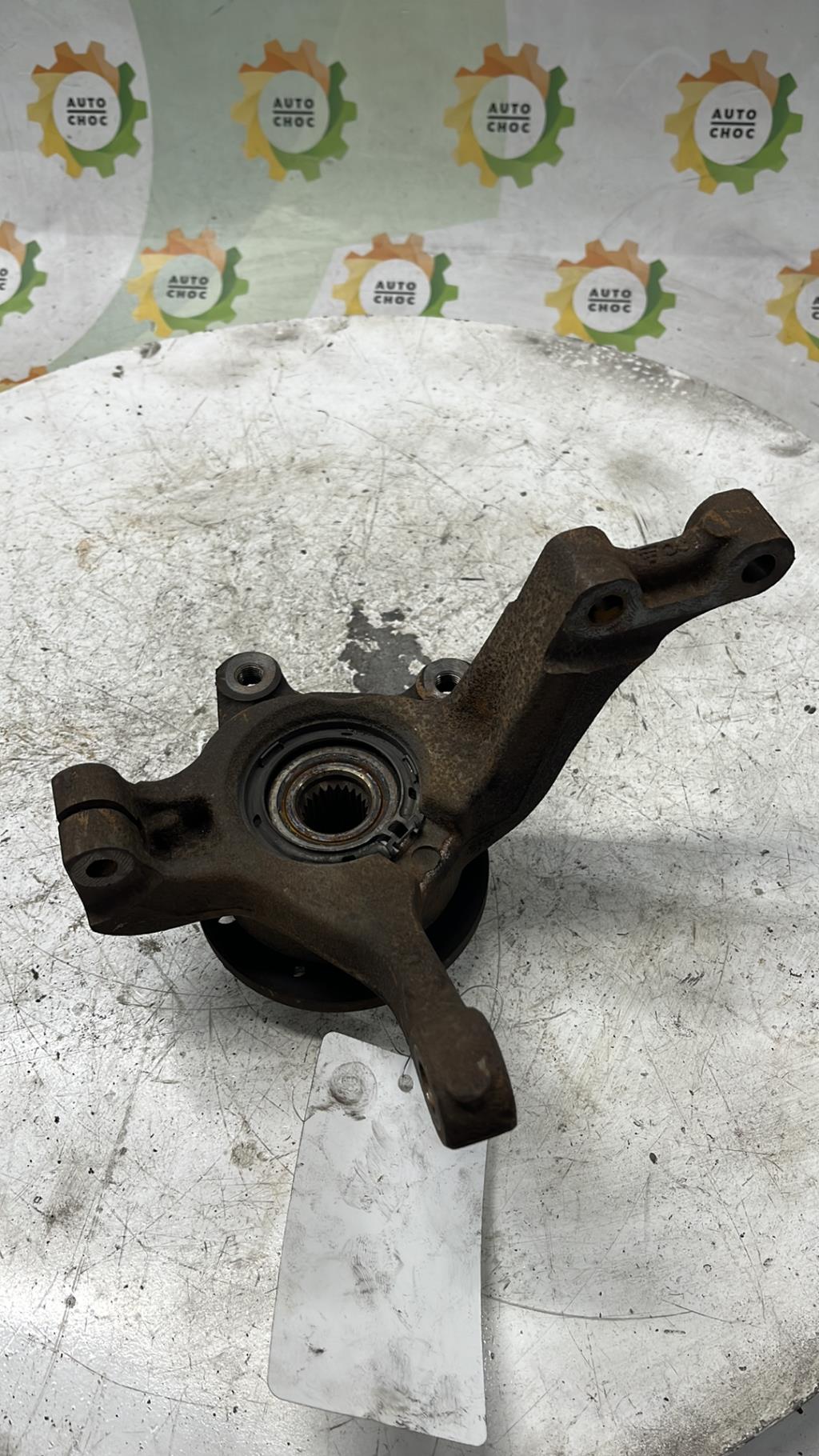 Fusee avant droit DACIA SANDERO 1 Diesel - 1