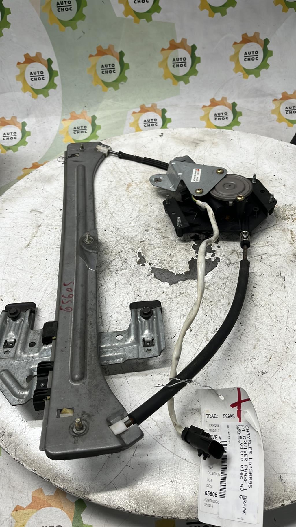 Leve vitre electrique avant gauche CHRYSLER PT CRUISER PHASE 1 BREAK Essence - 1