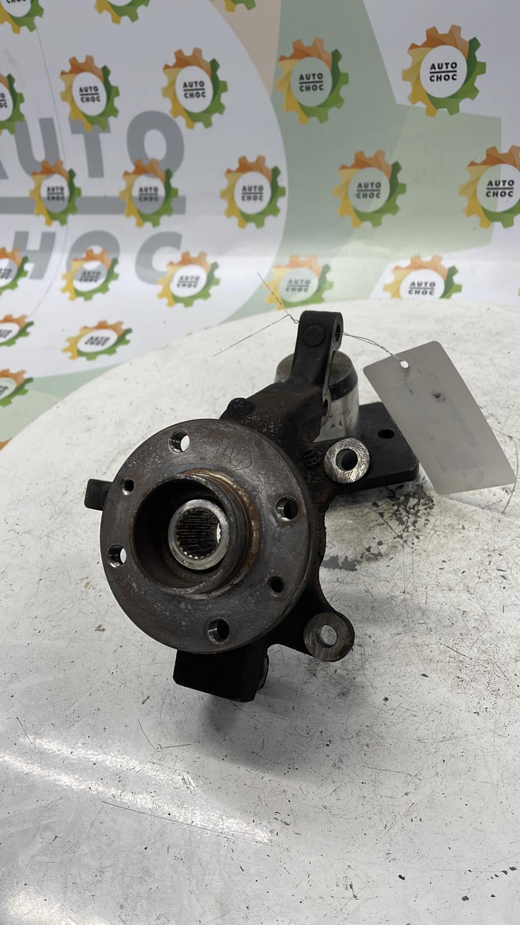 Moyeu avant droit NISSAN NOTE 1 PHASE 1 Essence - 1