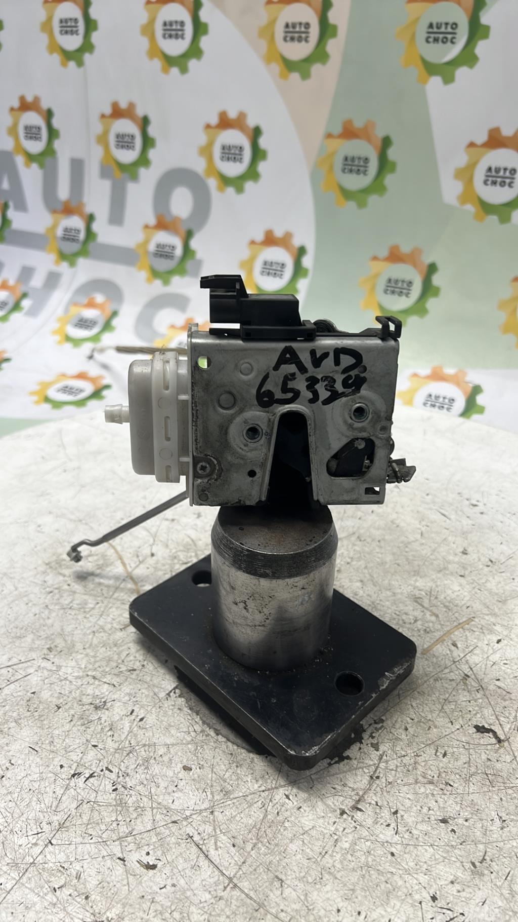 Serrure avant droit AUDI A4 1 PHASE 1 Diesel - 1