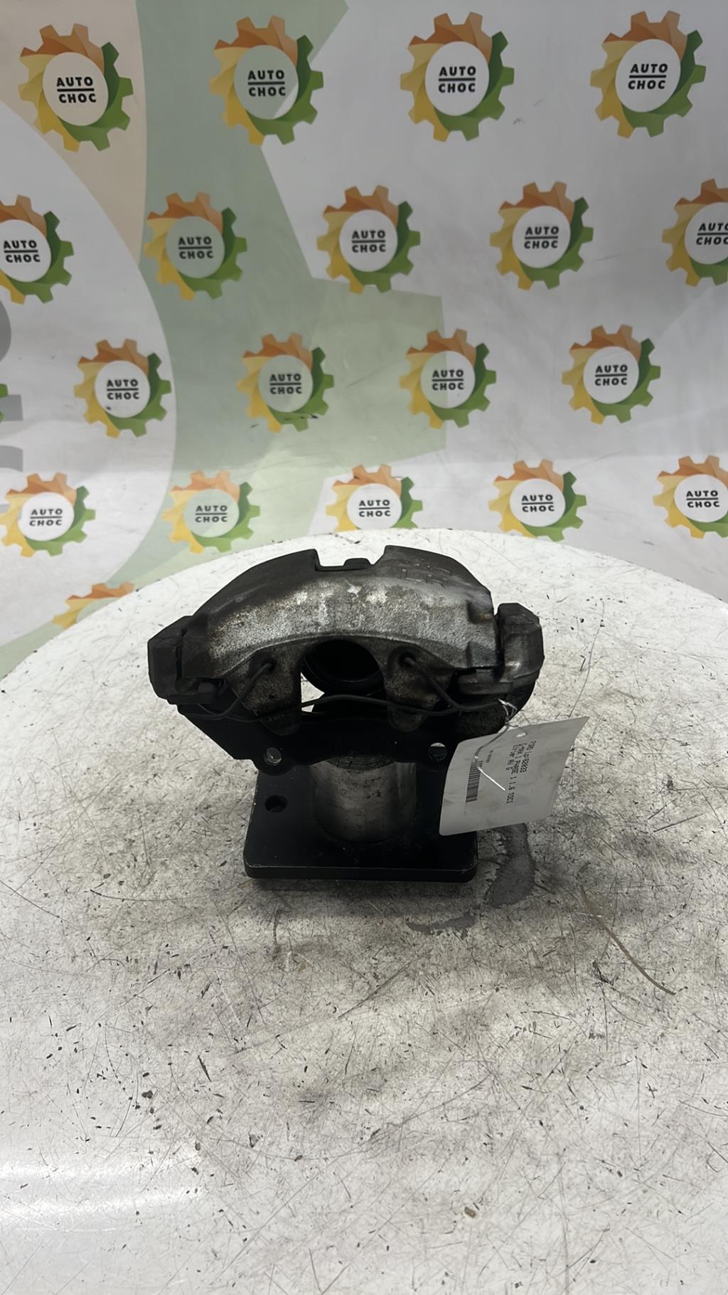 Etrier avant gauche (freinage) FORD C-MAX 1 PHASE 1 Diesel - 1