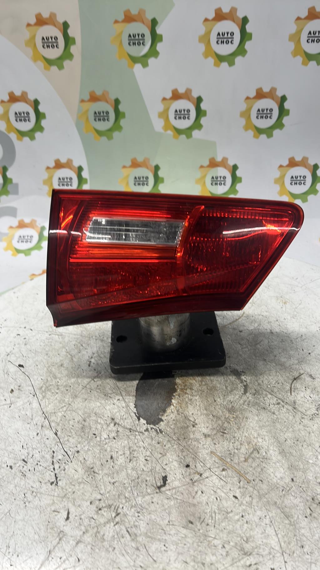 Feu arriere secondaire droit (feux) LEXUS IS 2 PHASE 1 Diesel - 1
