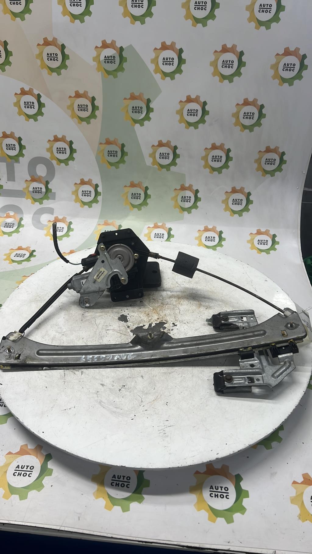 Leve vitre electrique avant gauche CHRYSLER PT CRUISER PHASE 1 BREAK Diesel - 1