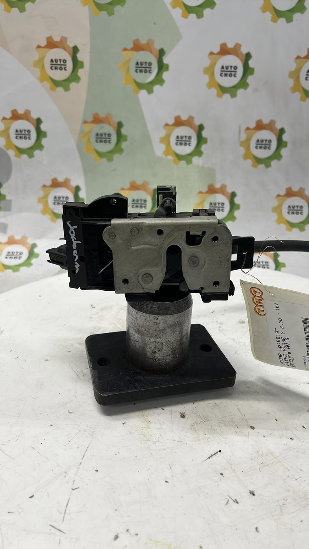 Serrure avant gauche JAGUAR X-TYPE PHASE 2 Diesel - 1