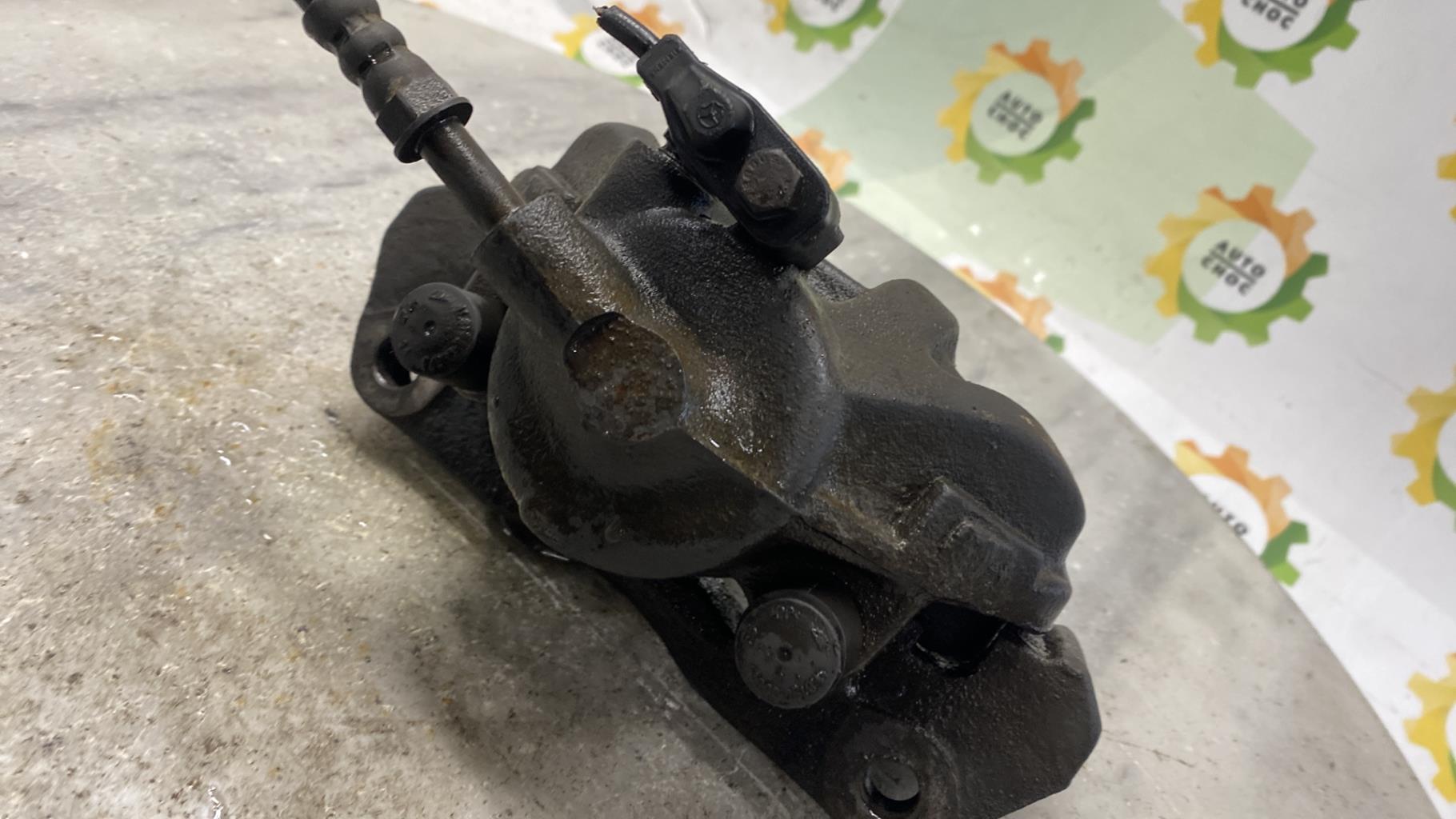Etrier avant droit (freinage) MERCEDES SPRINTER 1 PHASE 1  - 1