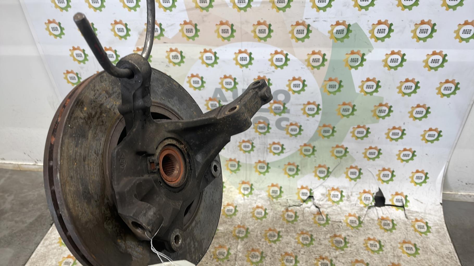 Fusee avant gauche RENAULT TRAFIC 2 PHASE 1 Diesel - 1