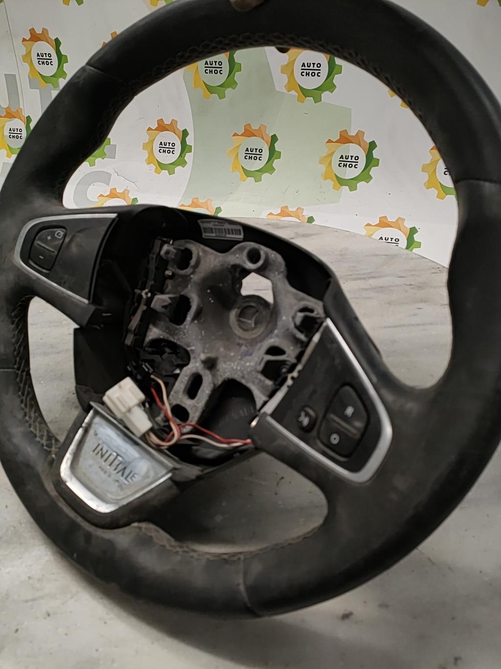 Volant RENAULT CLIO 4 PHASE 1 Essence - 1