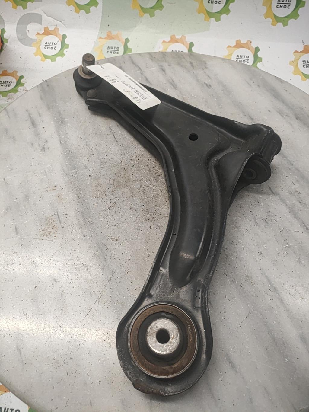 Triangle avant gauche MERCEDES VITO 638 Diesel - 1