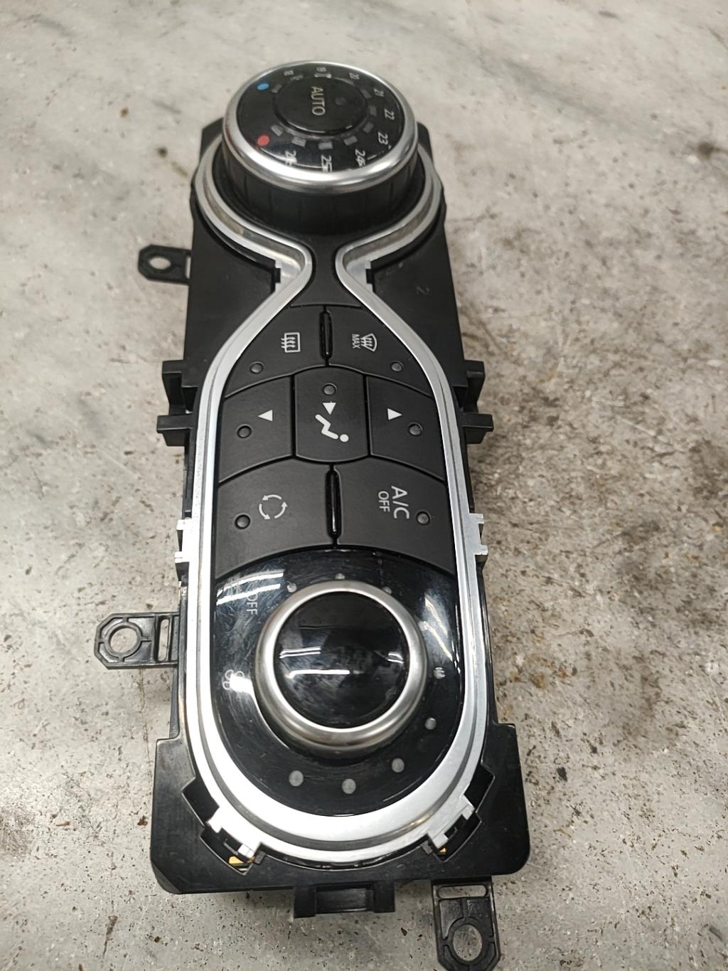 Commande chauffage RENAULT CLIO 4 PHASE 1 Diesel - 1