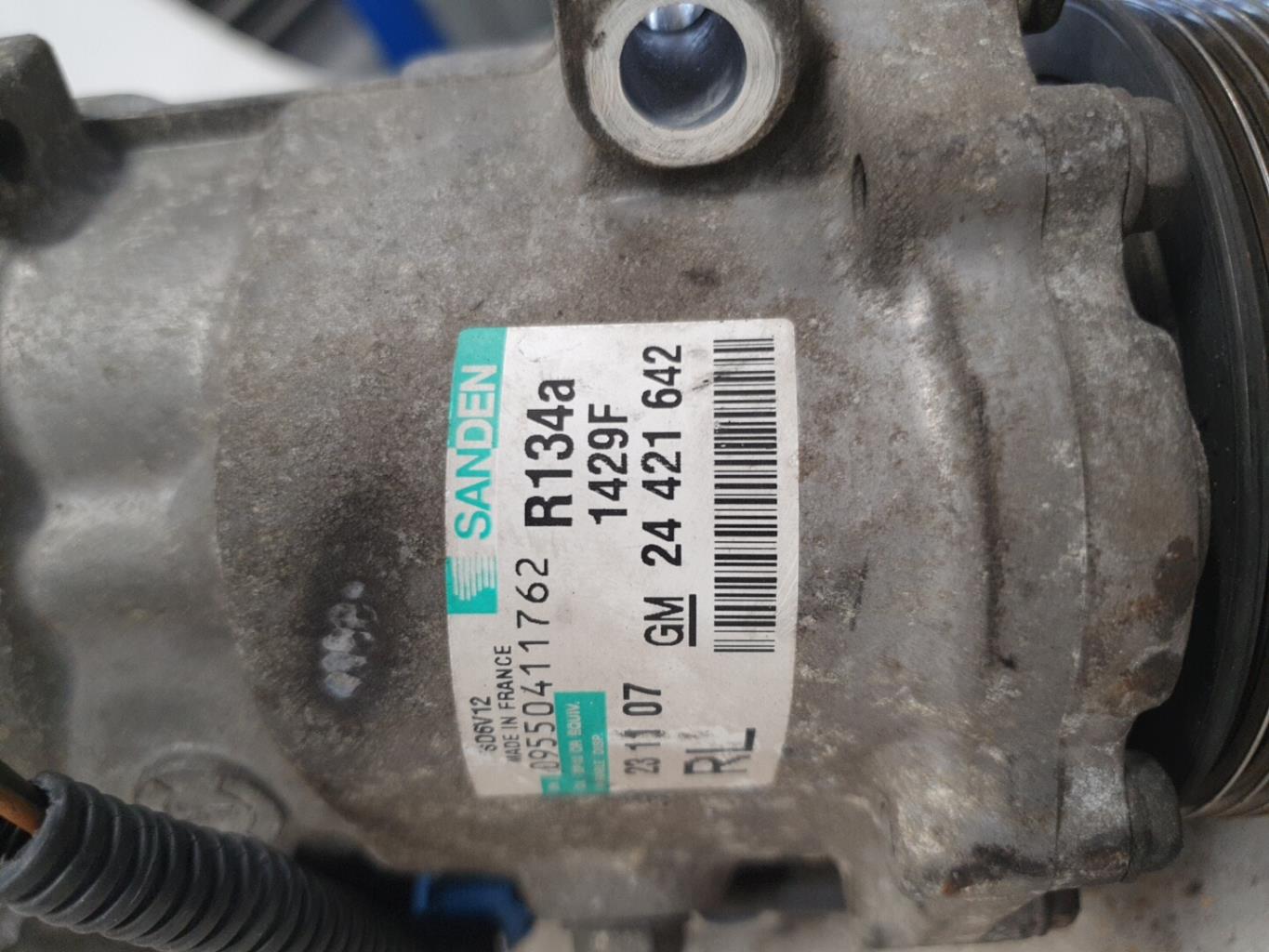 Compresseur clim OPEL MERIVA A PHASE 1  - 1