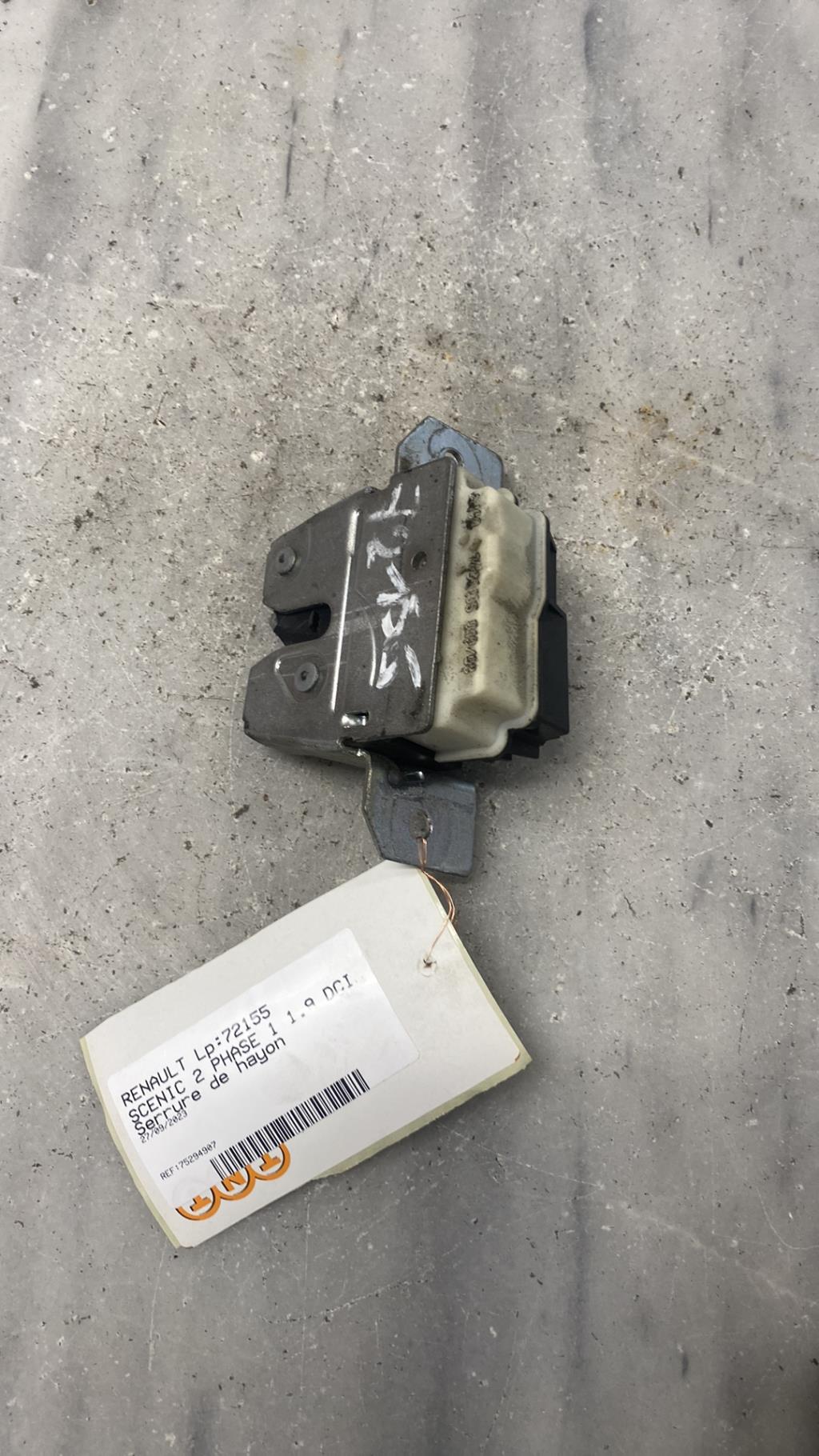 Serrure de hayon RENAULT SCENIC 2 PHASE 1 Diesel - 1