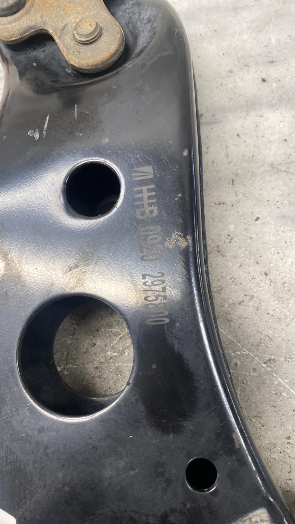 Triangle avant gauche LEXUS RX 2 Essence/Hybride - 1