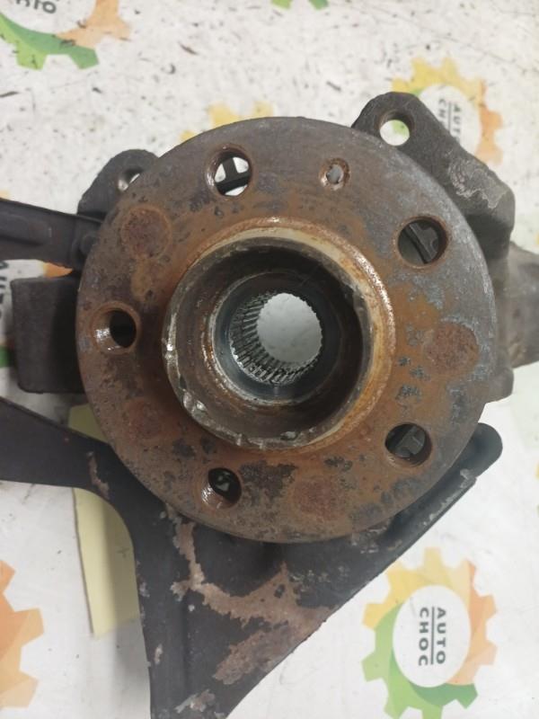 Moyeu avant gauche AUDI TT 1 COUPE Essence - 1