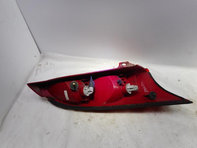 Feu arriere principal droit (feux) FORD FOCUS 1 Essence - 1