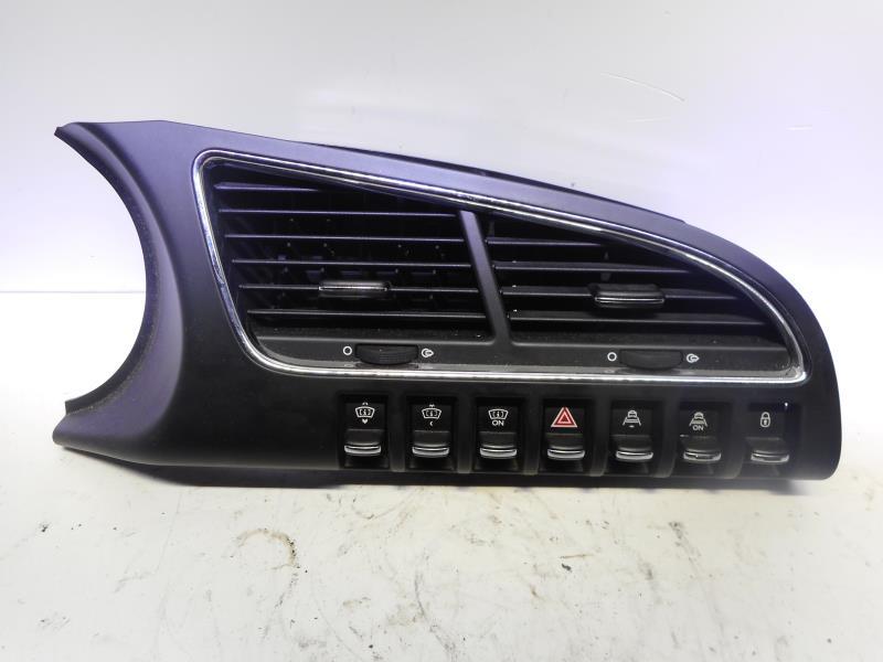 Bouton de warning PEUGEOT 3008 1 PHASE 1 Diesel - 1