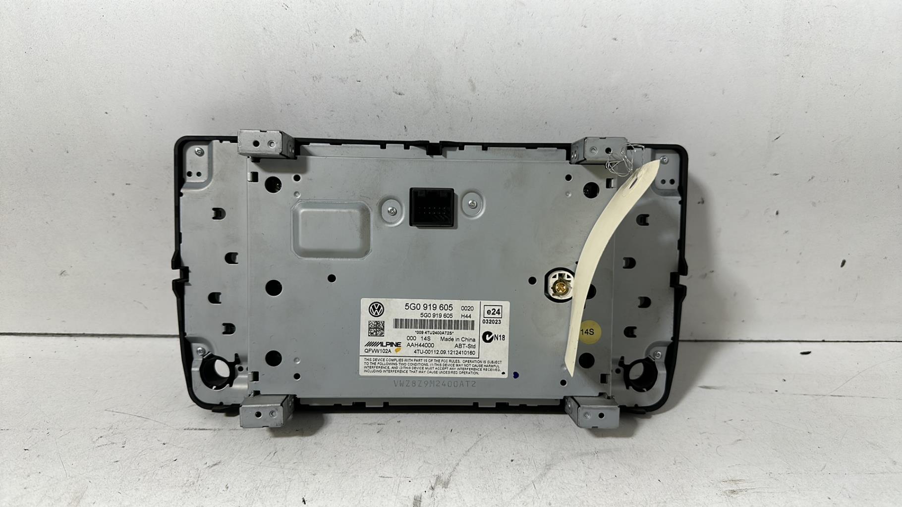 Autoradio d'origine VOLKSWAGEN GOLF 7 PHASE 1 Diesel - 1