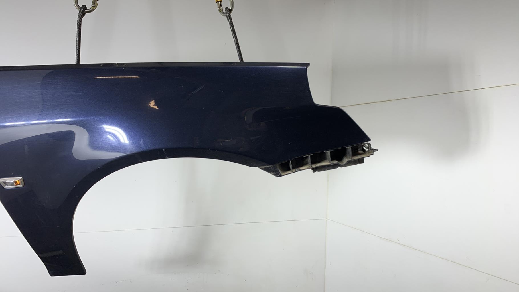Aile avant droit CADILLAC BLS Diesel - 1