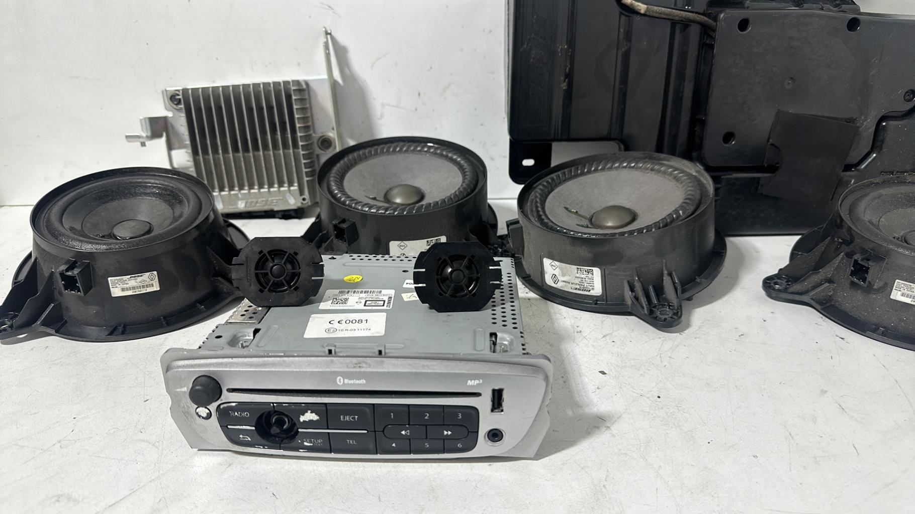 Autoradio d'origine RENAULT SCENIC 3 PHASE 2 Diesel - 1