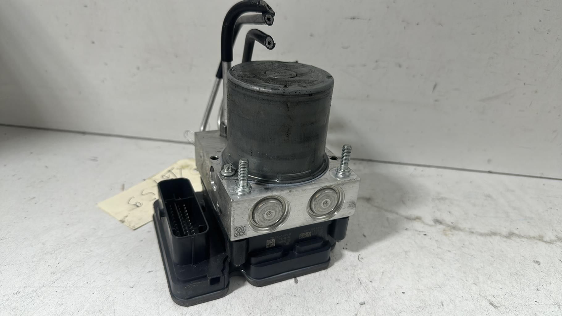 Bloc ABS (freins anti-blocage) RENAULT CLIO 5 PHASE 1 Essence/Hybride - 1