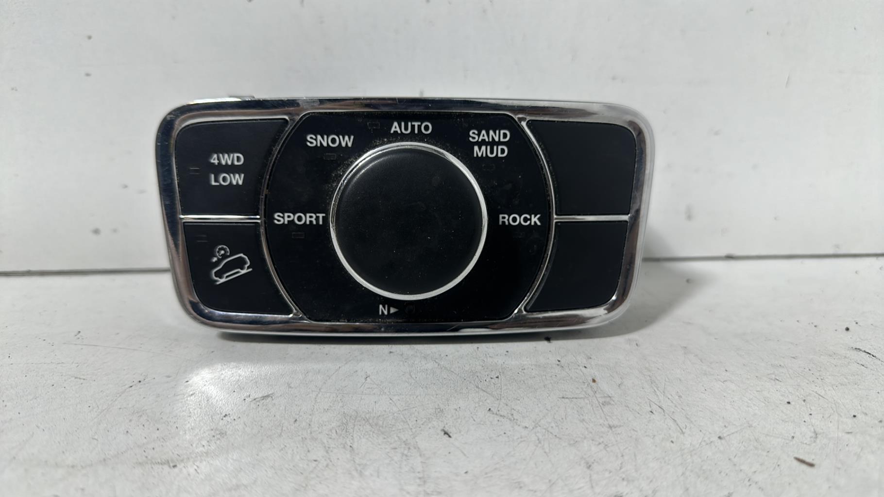 Bouton/Interrupteur JEEP GRAND CHEROKEE 3 PHASE 1 Diesel - 1