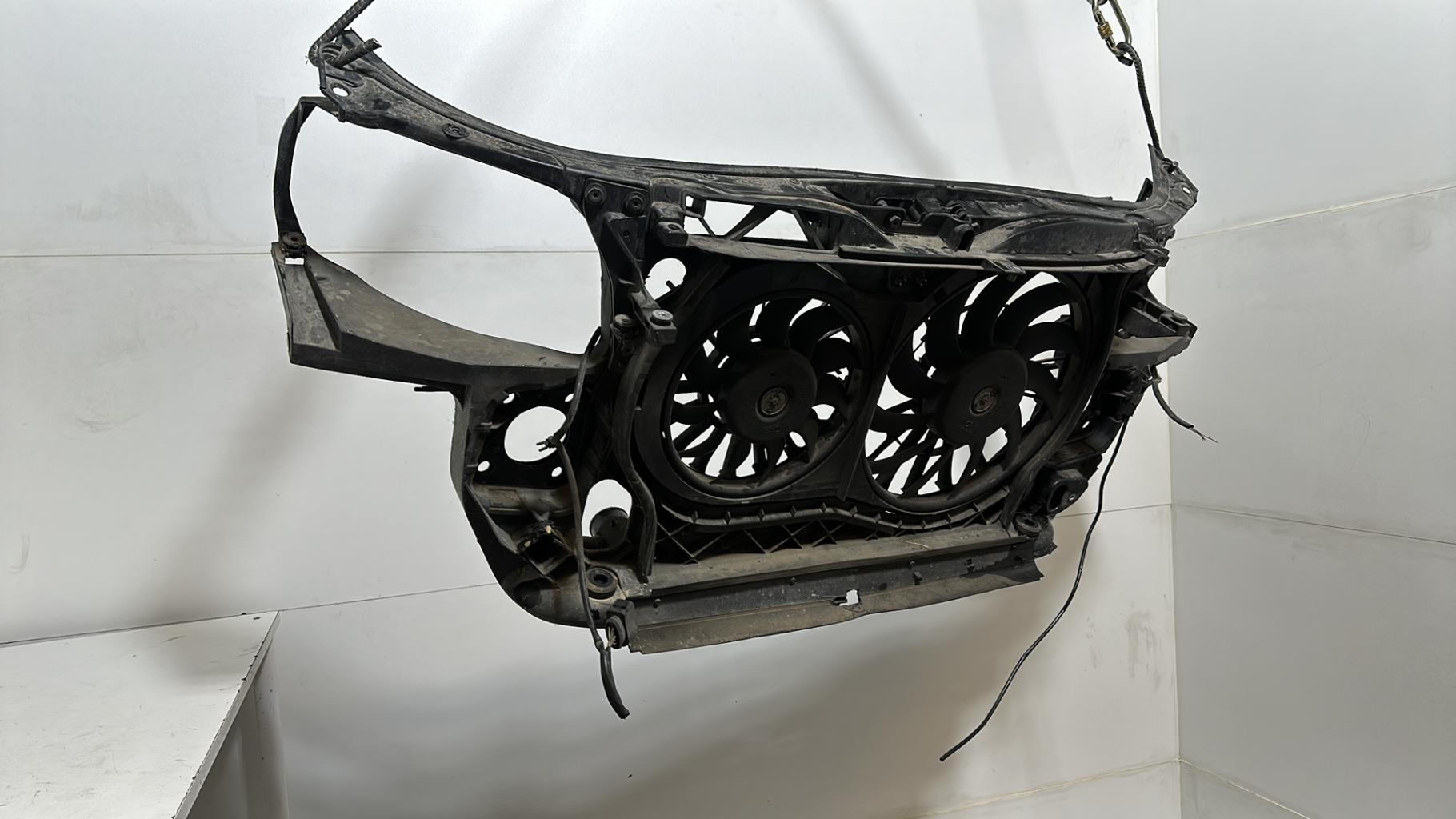 Armature avant, Masque avant AUDI A4 2 AVANT PHASE 2 BREAK Diesel - 1