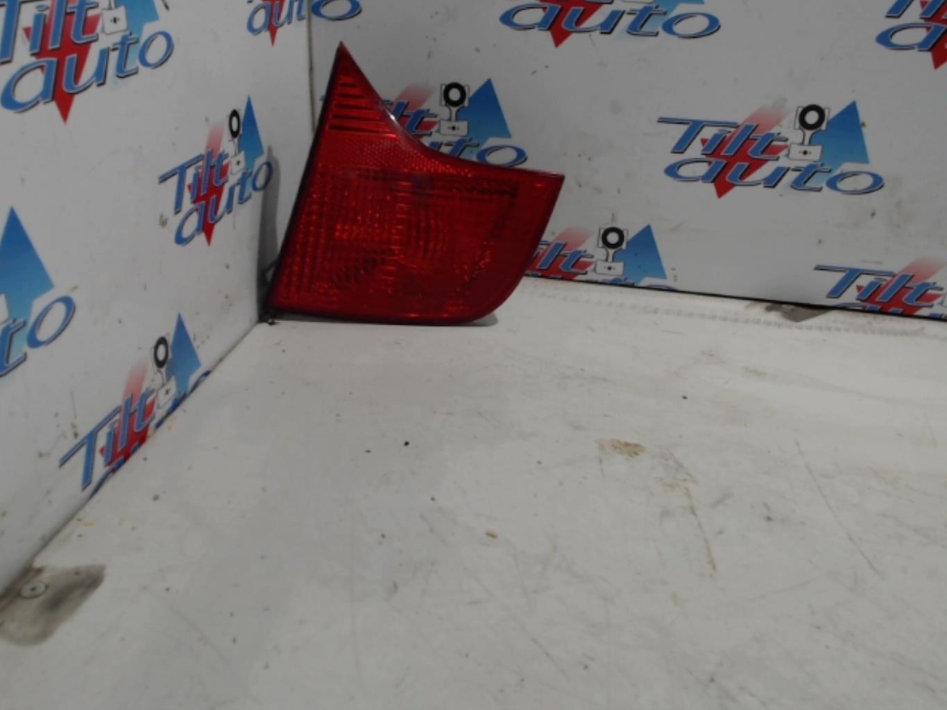 Feu arriere secondaire droit (feux) AUDI A4 2 PHASE 2 Diesel - 1