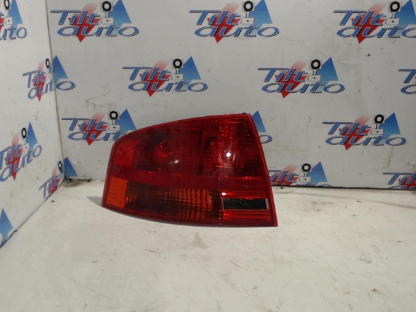 Feu arriere principal gauche (feux) AUDI A4 2 PHASE 2 Diesel - 1