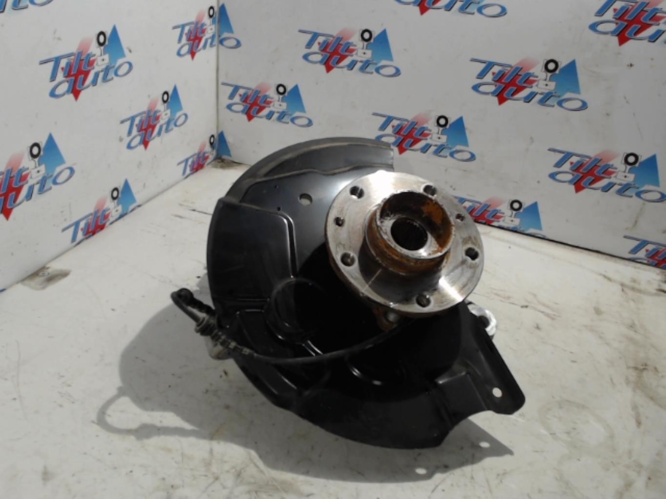 Moyeu avant droit RENAULT SCENIC 4 Diesel - 1
