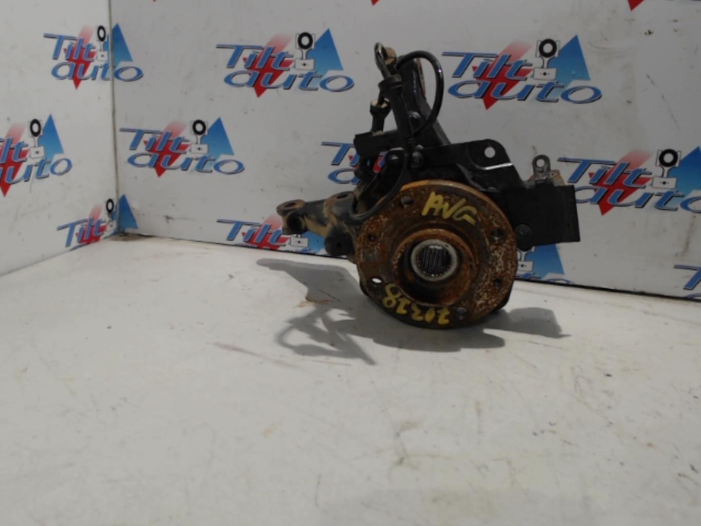 Moyeu avant gauche RENAULT CLIO 4 PHASE 2 Essence - 1