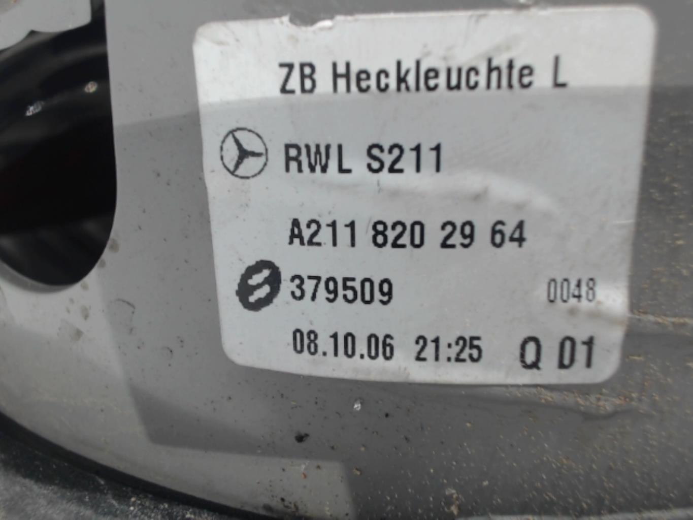 Feu arriere secondaire gauche (feux) MERCEDES CLASSE E 211 PHASE 2 BREAK Diesel - 1