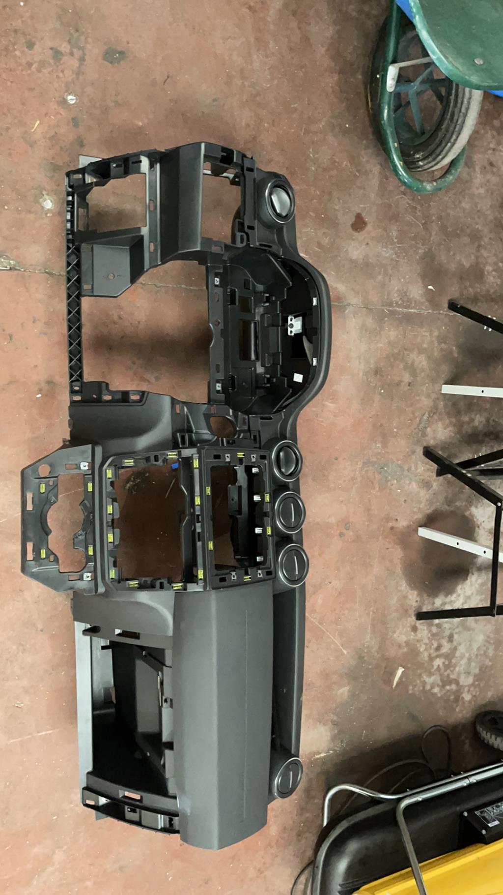 Planche de bord complete DACIA DUSTER 2 PHASE 1 Diesel - 1