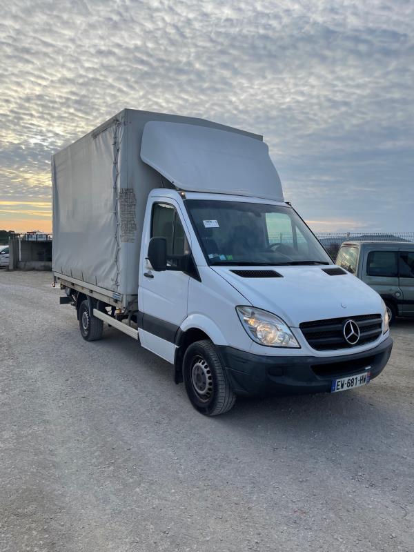 Pare boue avant droit MERCEDES SPRINTER 2 PHASE 1 Diesel - 1