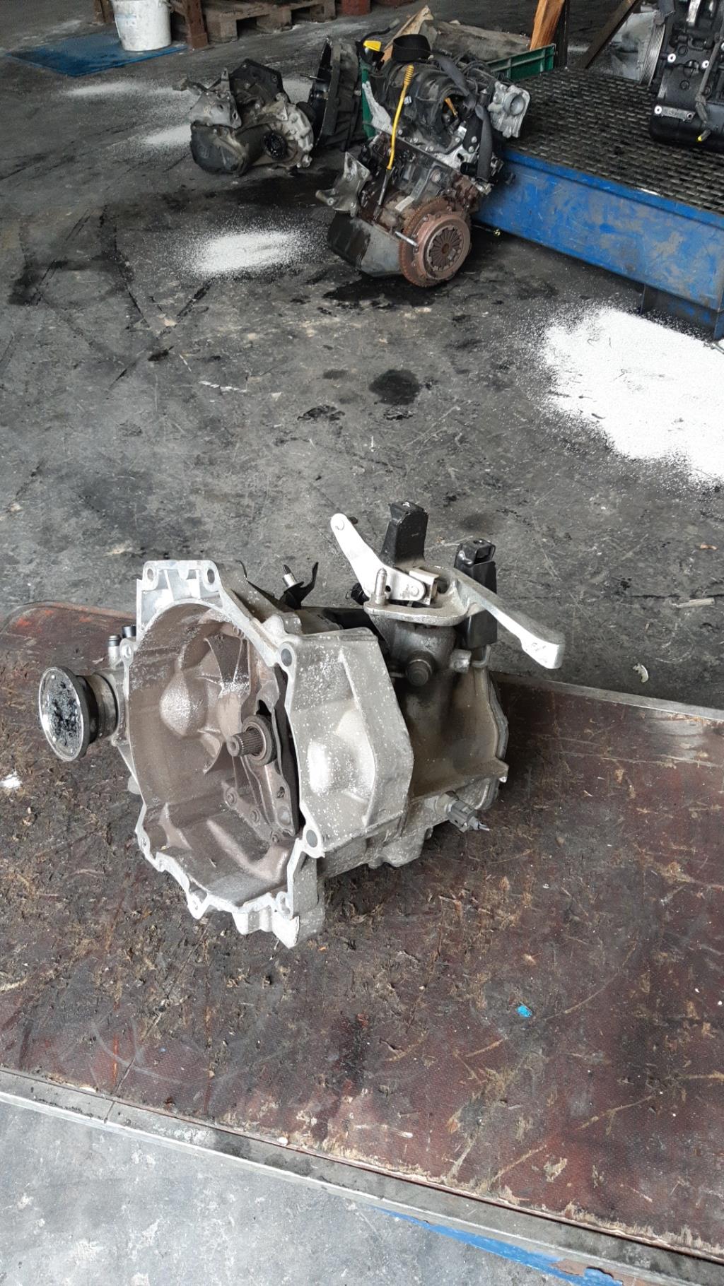 Boite de vitesses VOLKSWAGEN POLO 4 PHASE 2 Essence - 1