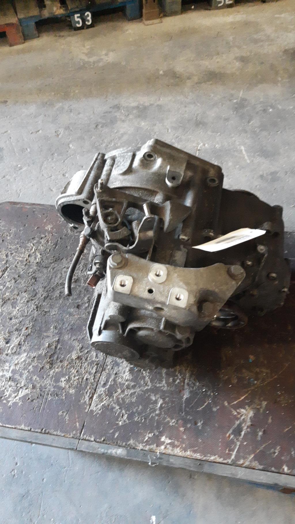 Boite de vitesses VOLKSWAGEN GOLF 5 Diesel - 1