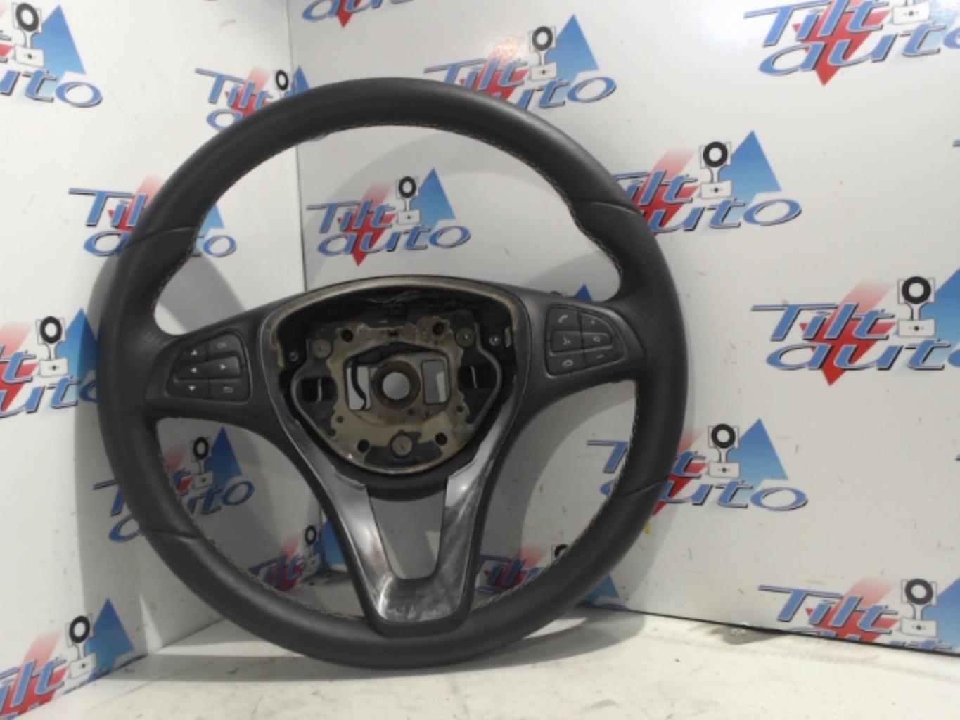 Volant MERCEDES CLASSE A 176 PHASE 2 Essence - 1