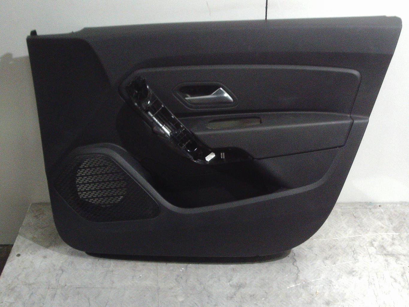 Garniture porte avant droite DACIA DUSTER 2 PHASE 1 Diesel - 1