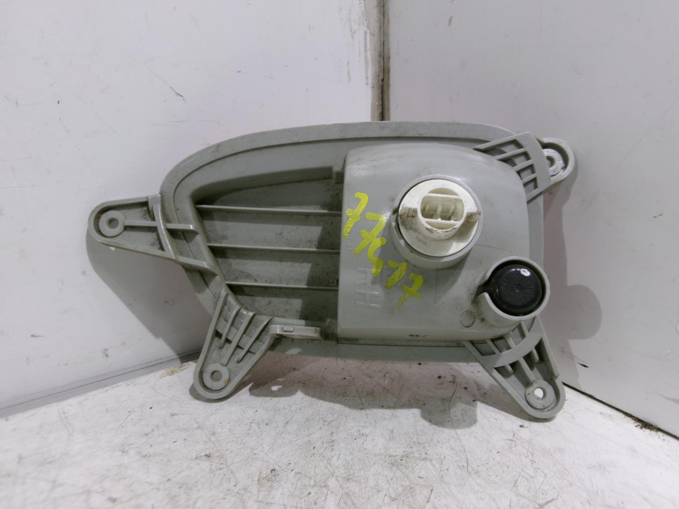 Feu de recul droit KIA PICANTO 2 PHASE 1 Essence - 1
