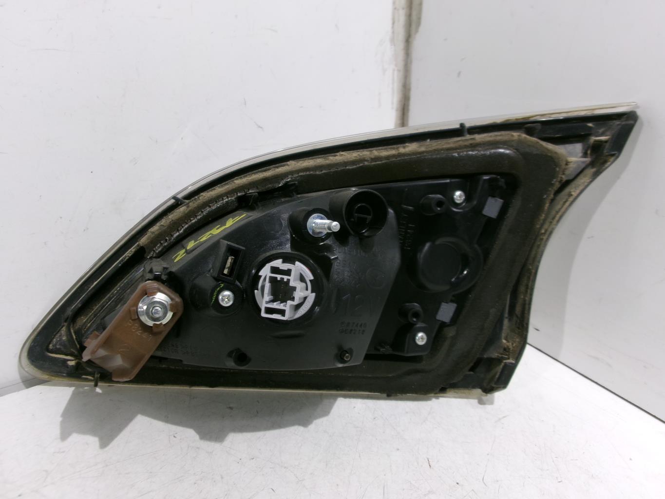 Feu arriere secondaire gauche (feux) MAZDA 3 2 PHASE 1 Diesel - 1