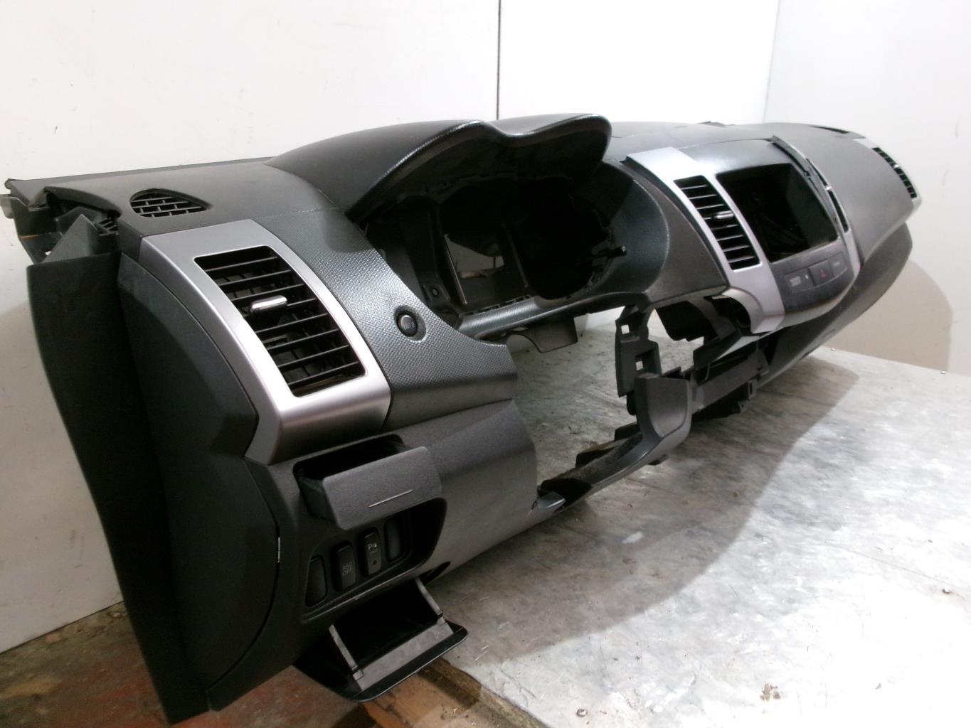 Planche de bord complete PEUGEOT 4007 Diesel - 1