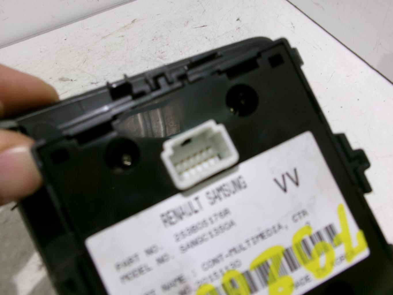 Commande GPS RENAULT SCENIC 3 PHASE 3 Diesel - 1