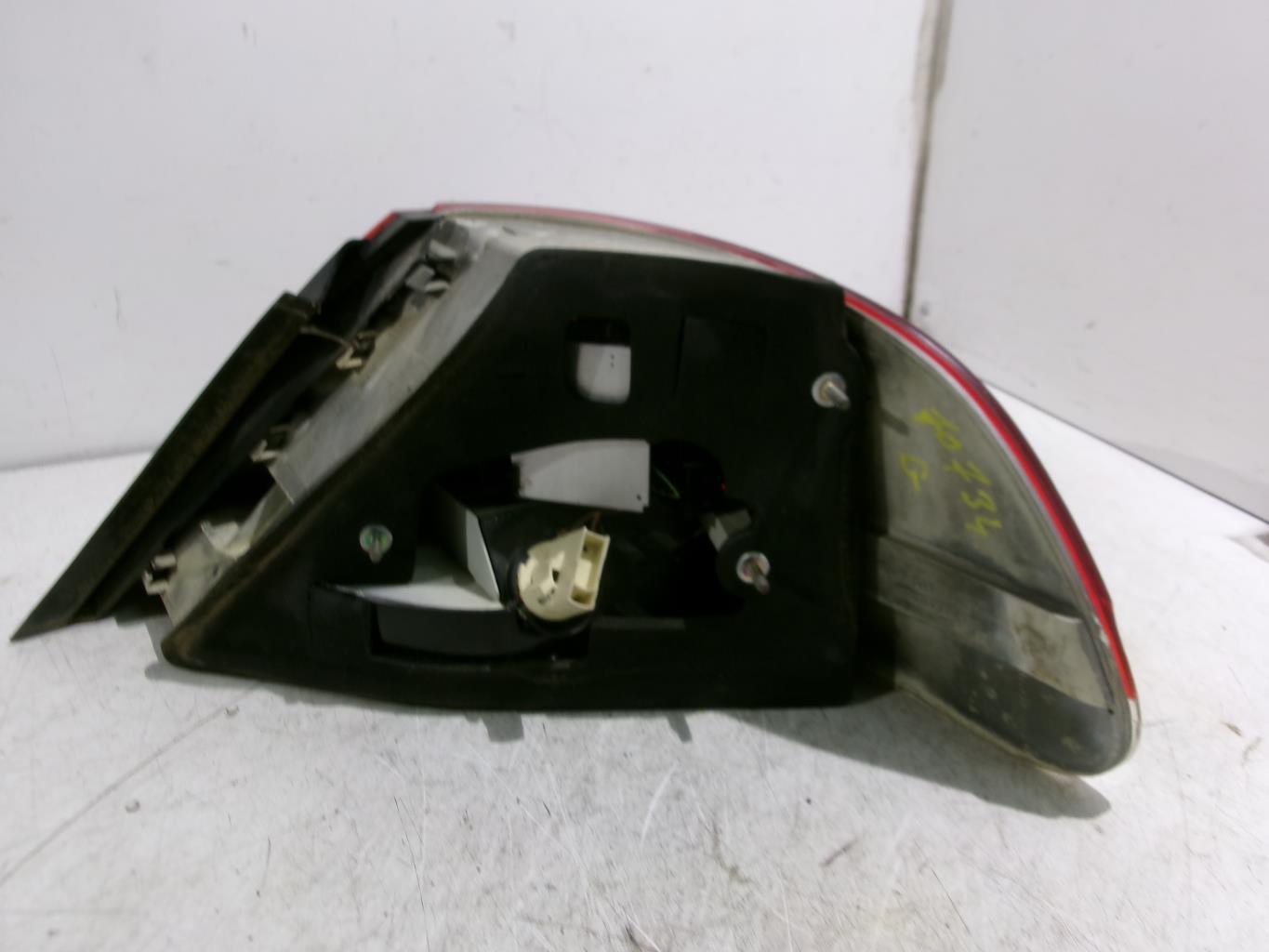 Feu arriere principal gauche (feux) BMW SERIE 7 E65 PHASE 1 Diesel - 1