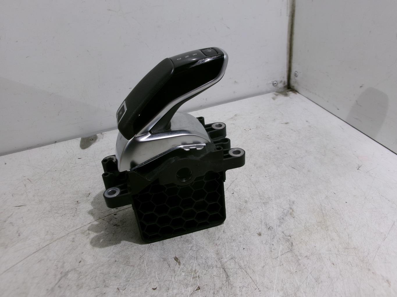 Levier de vitesses PEUGEOT 5008 2 PHASE 2 Diesel - 1