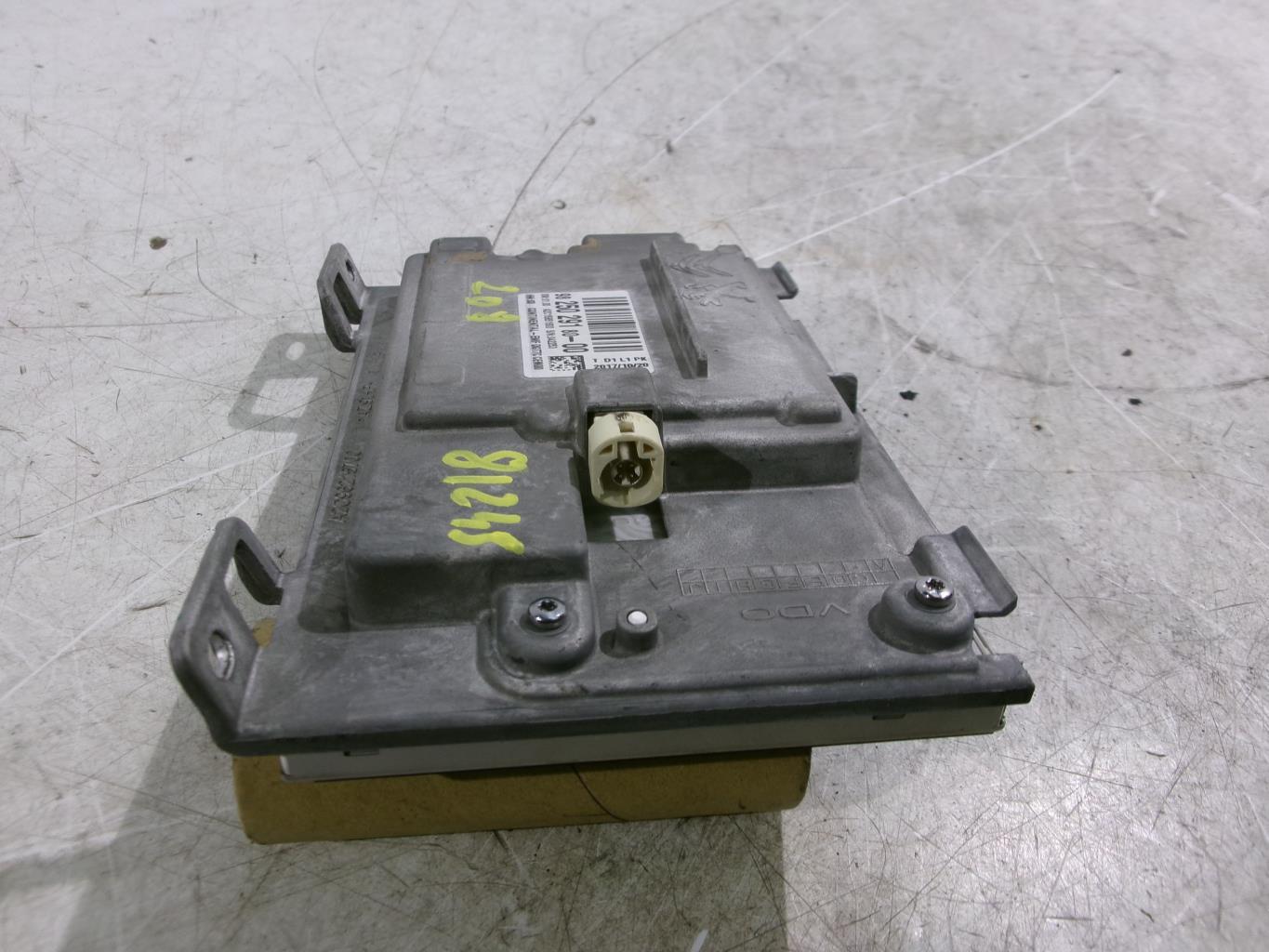 Ecran GPS Peugeot 208 1  - 1