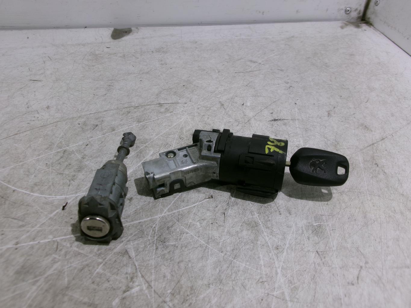 Neiman PEUGEOT 308 2 SW PHASE 1 BREAK Essence - 1