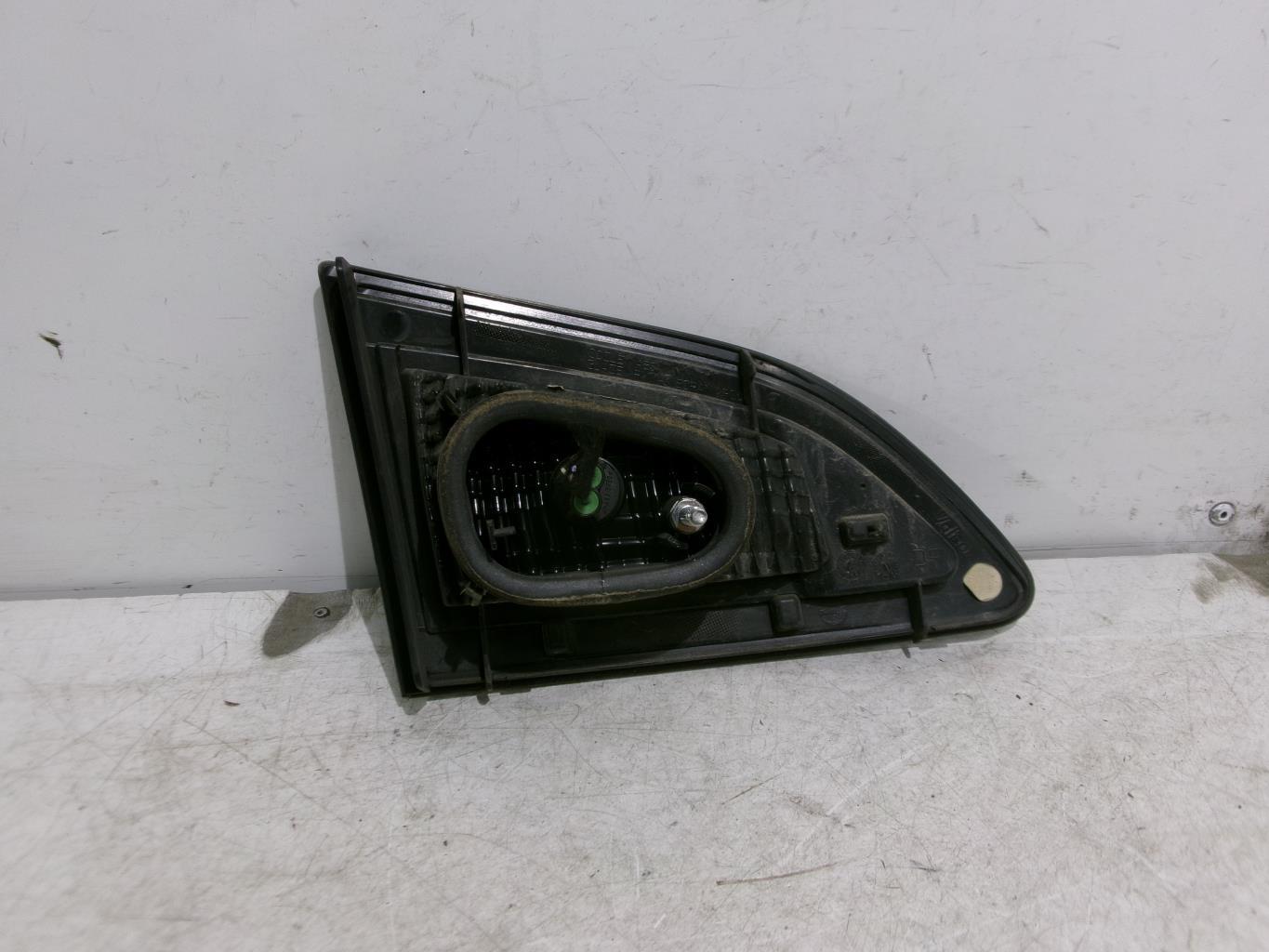 Feu arriere secondaire droit (feux) RENAULT SCENIC 3 PHASE 3  - 1