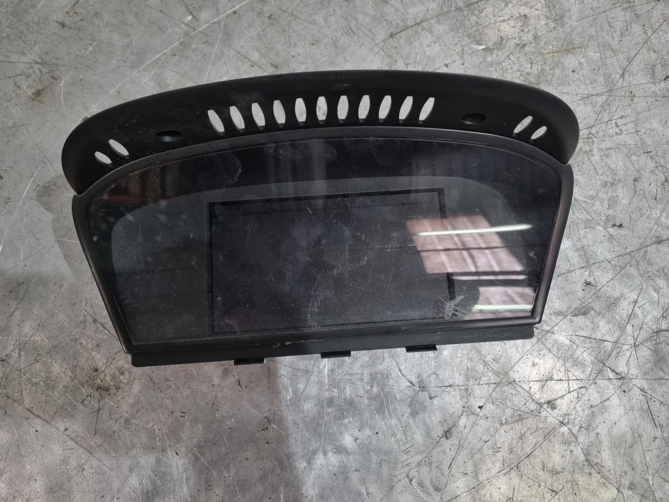 Ecran GPS BMW SERIE 5 E60 PHASE 2 Diesel - 1