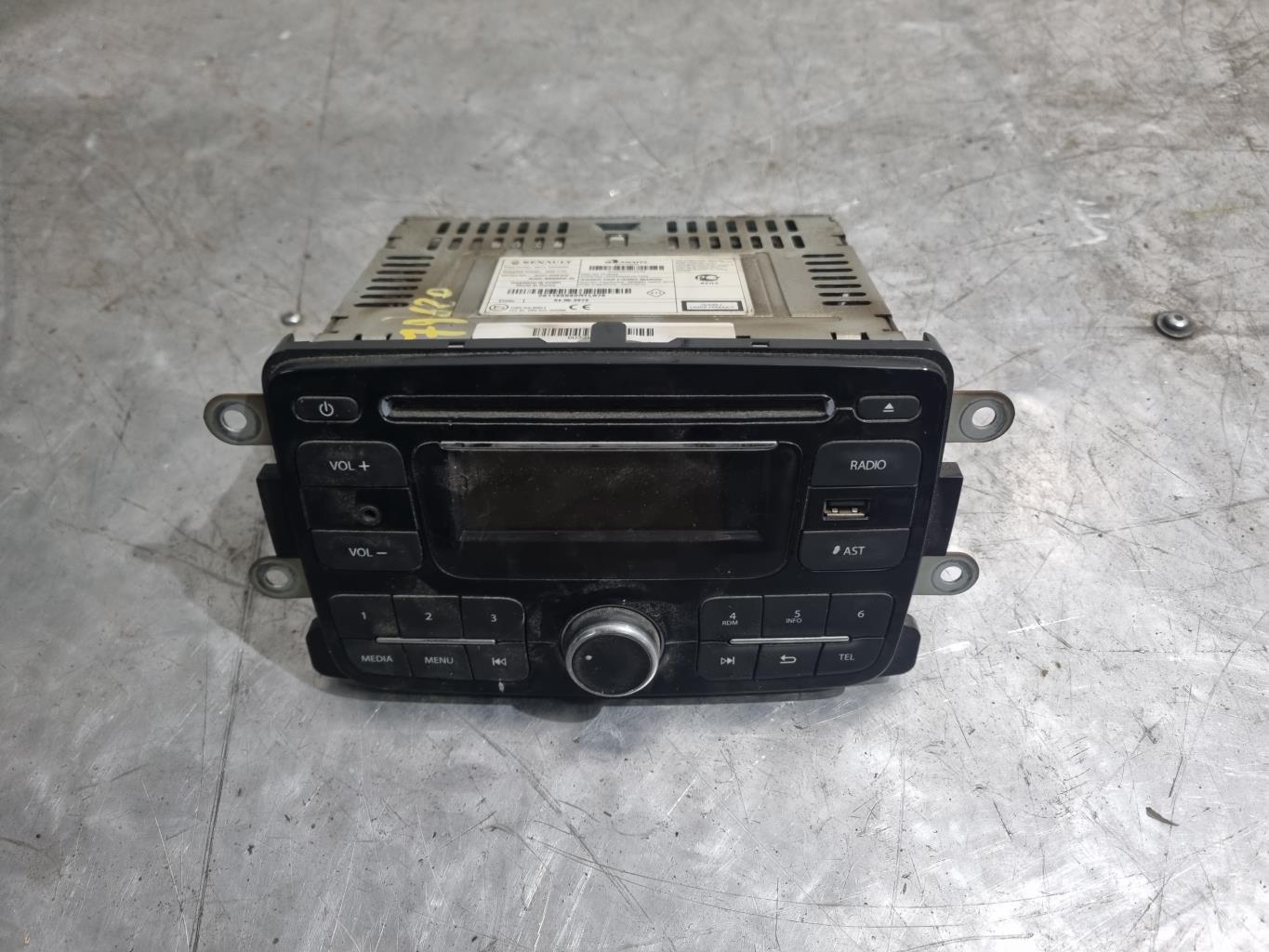 Autoradio d'origine RENAULT CAPTUR 1 PHASE 1 Essence - 1