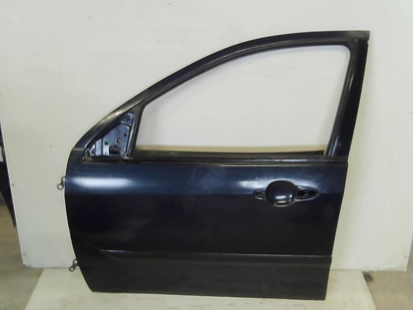 Porte avant gauche FORD FOCUS 1 BREAK Diesel - 1