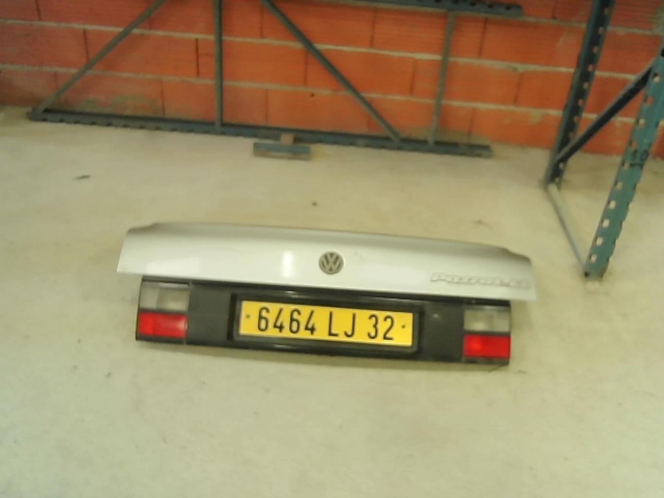 Malle/Hayon arriere VOLKSWAGEN PASSAT 3  - 1