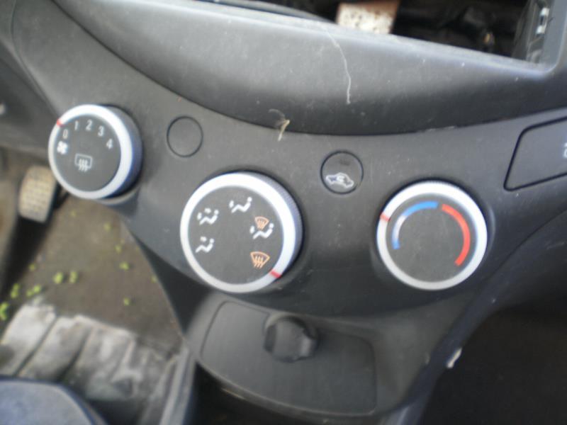 Commande chauffage CHEVROLET SPARK PHASE 2 Essence - 1